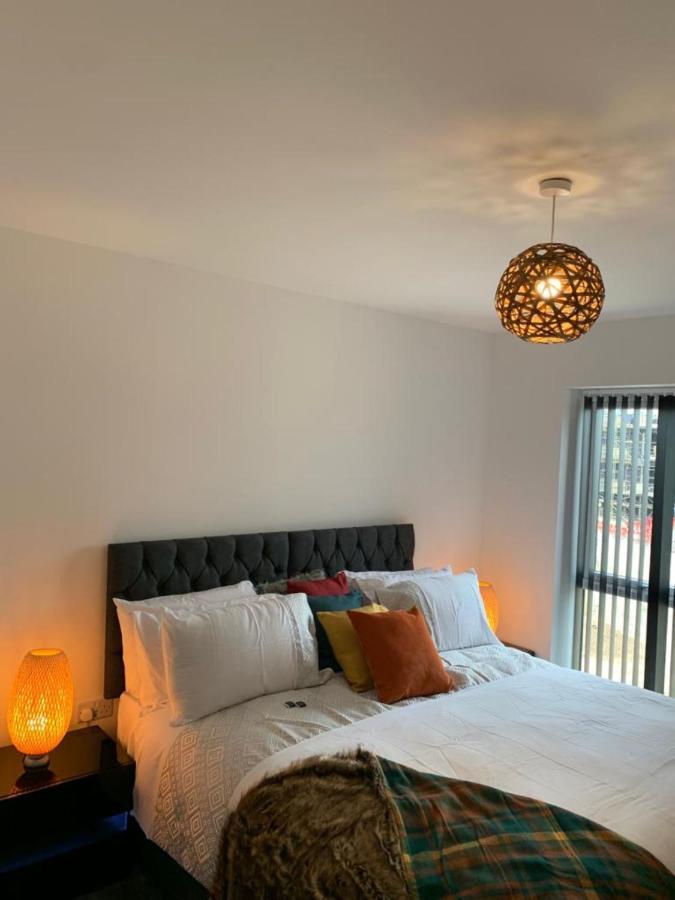 Lakeside 2 Bed Luxury Apartment No Parties No Events Early Check-In Late Check- Out Allowed Уест Търок Екстериор снимка