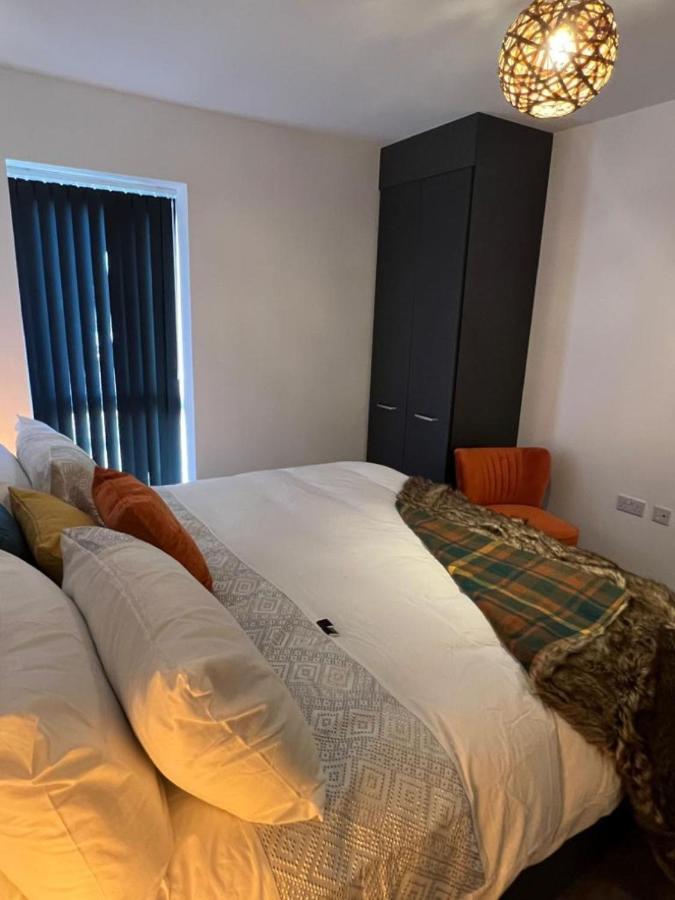 Lakeside 2 Bed Luxury Apartment No Parties No Events Early Check-In Late Check- Out Allowed Уест Търок Екстериор снимка