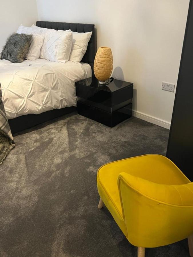Lakeside 2 Bed Luxury Apartment No Parties No Events Early Check-In Late Check- Out Allowed Уест Търок Екстериор снимка